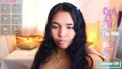 loreanis online show from October 24, 9:37 pm