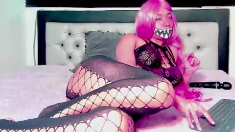 Lore Depp online show from October 7, 2:29 am