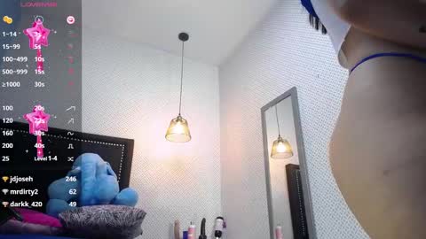 lorenadavies online show from February 28, 3:48 pm