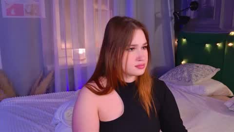 Lori online show from November 20, 7:11 pm