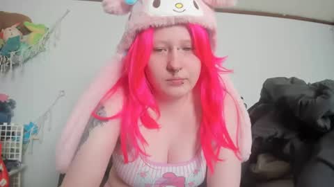 Lori Critter online show from March 1, 4:44 pm