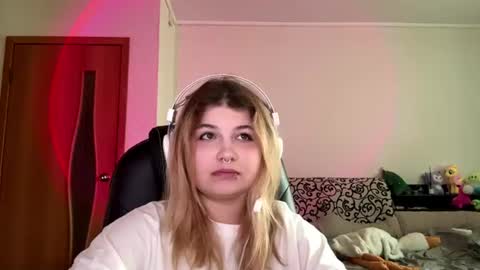 Stasha online show from June 19, 7:36 am