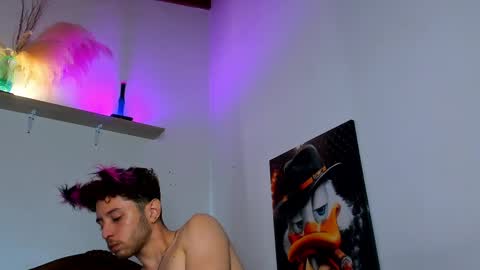 Snapshot of los_juanes chatting on September 15, 10:39 am JUAN  JUAN online show from September 15, 10:39 am