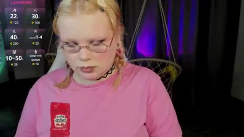 Lottie online show from June 11, 3:54 pm