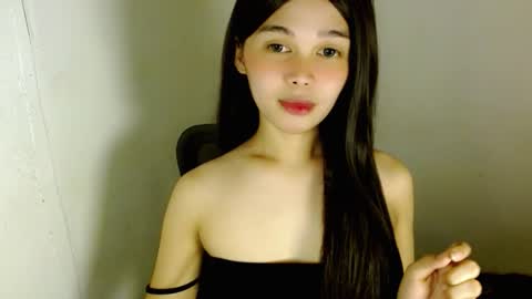 louilalicious online show from December 19, 1:34 am