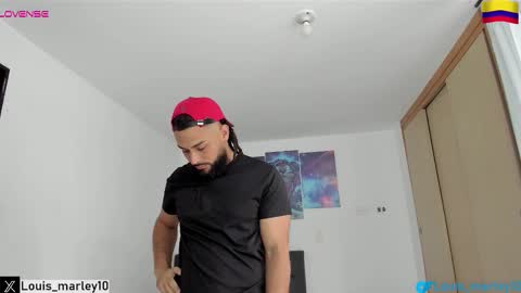 louis_marley_ online show from February 15, 6:28 pm