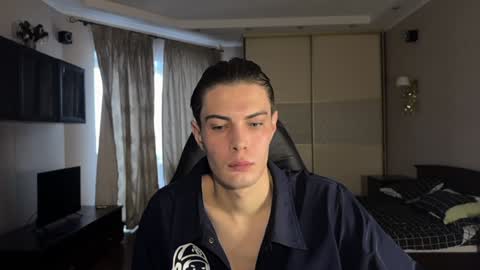 Mark online show from December 20, 4:53 am