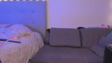 Lourrein Stoun   Independiente online show from February 3, 4:10 am