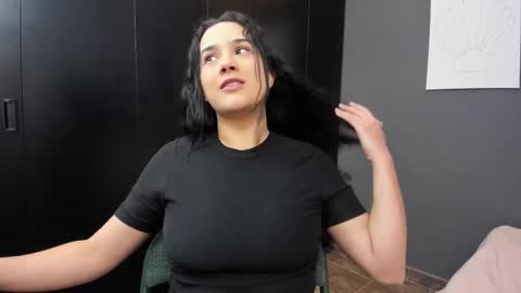 Kristen LoveBerry online show from November 6, 11:24 am