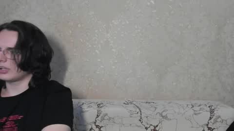 LINA online show from April 16, 5:57 pm