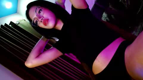 Seren online show from October 30, 1:44 pm