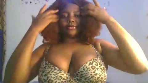 Snapshot of lovecumsluttie chatting on October 1, 7:02 pm mila online show from October 1, 7:02 pm