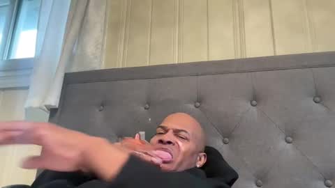 loved19 online show from February 24, 5:38 pm