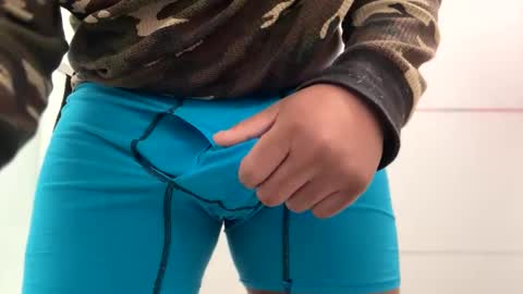 Snapshot of lovefeetonmyface29 chatting on January 19, 11:56 am lovefeetonmyface29 online show from January 19, 11:56 am