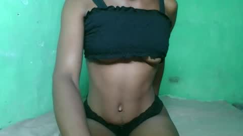 lovelaspice online show from April 14, 3:59 pm