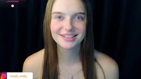 Molly online show from December 1, 6:50 pm