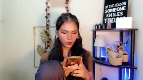 KATE online show from April 16, 9:39 pm