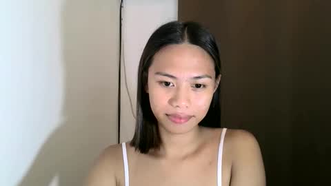 lovely_yvoneslutty online show from September 14, 3:02 pm