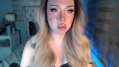 Rebeca online show from December 16, 5:19 pm