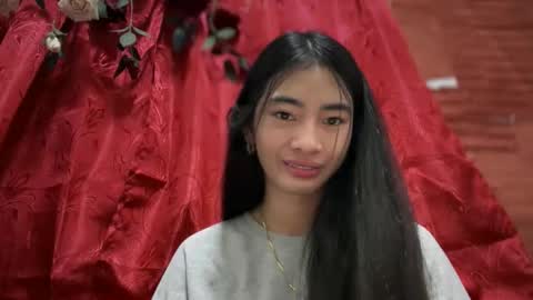 lovelyours_kishia online show from May 11, 6:05 pm