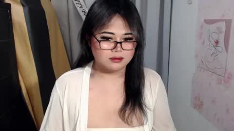 lovely online show from March 31, 10:32 pm