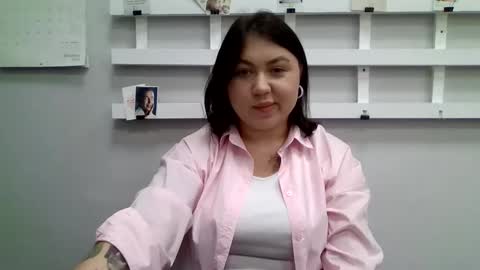 lovenugget_ online show from October 10, 7:25 am