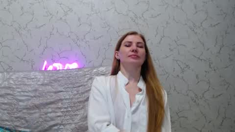 Mary Love online show from October 26, 3:55 pm