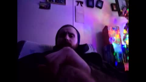 Lovepussy1998xb online show from December 10, 10:05 pm