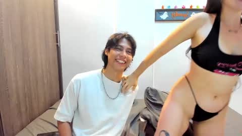 Snapshot of lovers_clover_x chatting on October 15, 12:58 am Lovers Clover X online show from October 15, 12:58 am