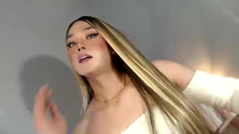 lovers moon22 online show from January 18, 2:47 am