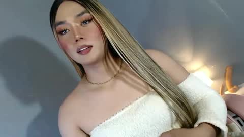 lovers moon22 online show from January 26, 4:20 am