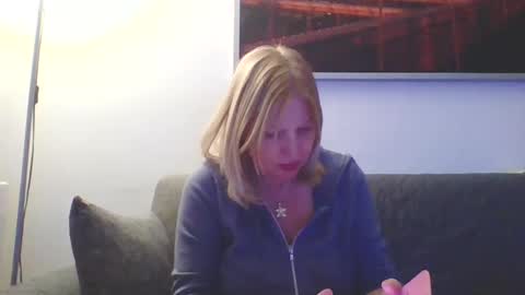 Marlyn online show from January 21, 7:17 pm