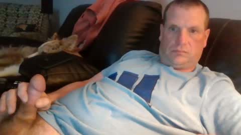 lovetocum37 online show from May 3, 3:56 am