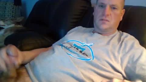 lovetocum37 online show from February 12, 5:22 am