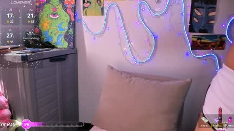 Danna online show from March 9, 6:43 pm