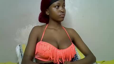lovly_lastborn1 online show from May 19, 4:52 am