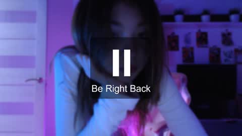 Snapshot of lower_angel chatting on December 7, 11:18 pm Loly online show from December 7, 11:18 pm