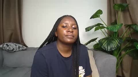 loyalcutie online show from February 18, 4:34 am