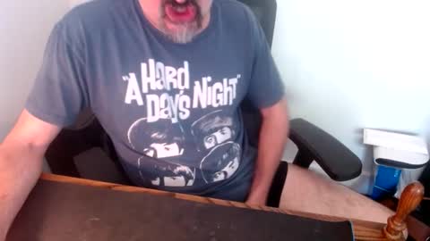 lreed090 online show from April 19, 7:38 pm