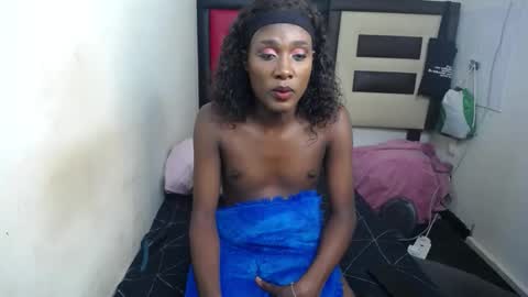 lsnnickykhanyile online show from February 26, 9:29 pm