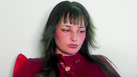 Jenn online show from May 11, 12:39 am