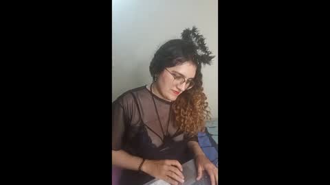 luanapowerful online show from March 18, 4:29 am