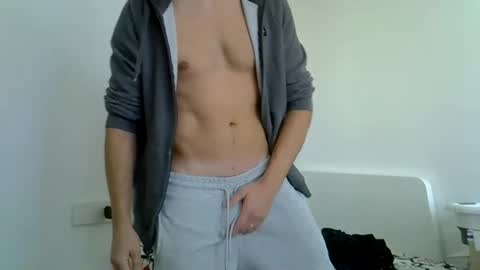 luca2828 online show from October 28, 9:32 am