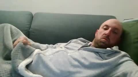 Luca online show from April 2, 6:37 pm