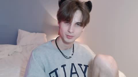 lucacharm online show from December 23, 1:29 am