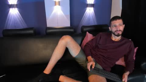 Lucas online show from February 18, 3:06 am