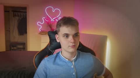 Lucas Gill online show from September 9, 6:46 am