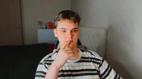 Lucas Gill online show from February 21, 7:22 am