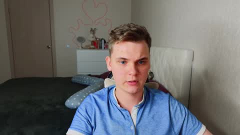 Lucas Gill online show from November 26, 4:43 am