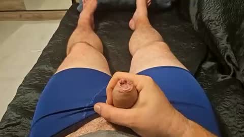 lucas_j_32 online show from June 28, 1:45 am